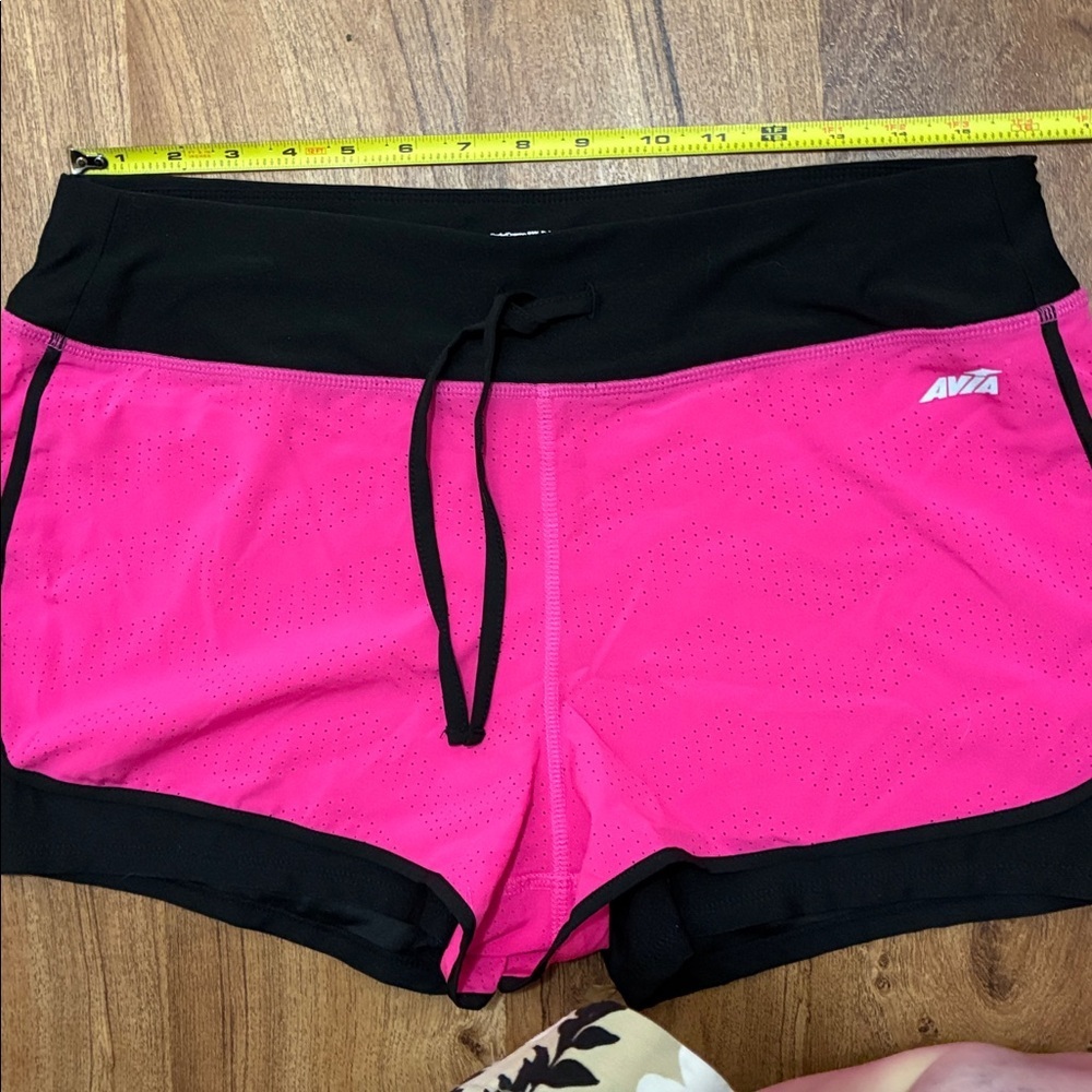 Avia Vibrant Pink and Black Sports Shorts Pre owned Like new condition - Picture 7 of 8